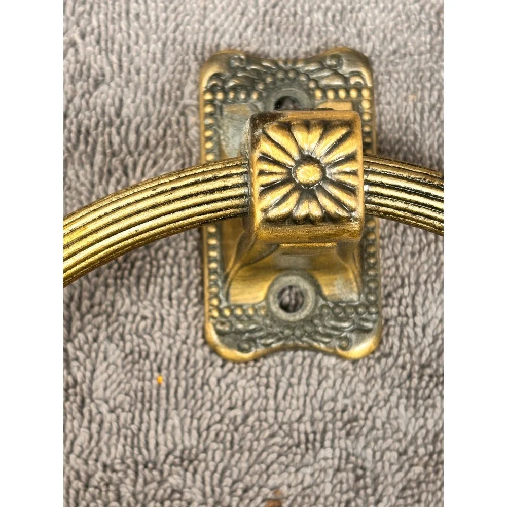 Vtg Towel Ring Wall Mount Bathroom Hand Towel Holder Decorative Hardware